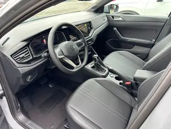 Carro/Camioneta - VW - VOLKSWAGEN - Nivus - Highline 1.0 200 TSI Flex Aut. - 2027