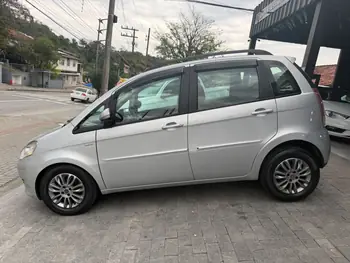 Carro/Camioneta - FIAT - Idea - ATTRACTIVE 1.4 Fire Flex 8V 5p - 2012