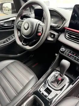 Carro/Camioneta - FIAT - Fastback - ABARTH Turbo Flex 1.3 Aut. - 2024
