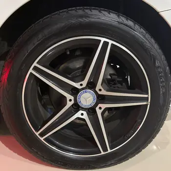 Carro/Camioneta - MERCEDES-BENZ - C-180 - 1.6 Turbo 16V/Flex 16V Aut. - 2015