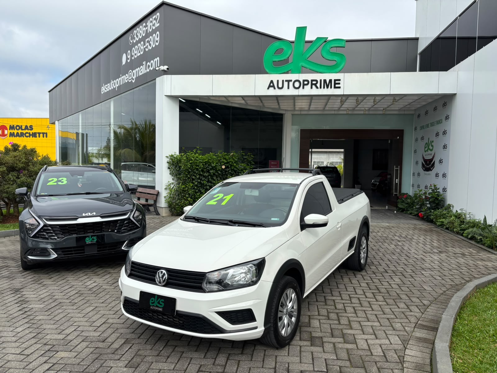 Carro/Camioneta - VW - VOLKSWAGEN - Saveiro - Trendline 1.6 T.Flex 8V - 2021