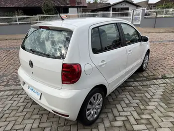 Carro/Camioneta - VW - VOLKSWAGEN - Fox - 1.0 Mi Total Flex 8V 5p - 2013
