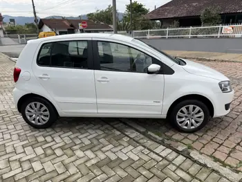 Carro/Camioneta - VW - VOLKSWAGEN - Fox - 1.0 Mi Total Flex 8V 5p - 2013