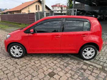 Carro/Camioneta - VW - VOLKSWAGEN - up! - high 1.0 Total Flex 12V 5p - 2015