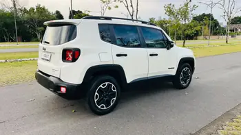 Carro/Camioneta - JEEP - Renegade - Sport 2.0 4x4 TB Diesel Aut. - 2016