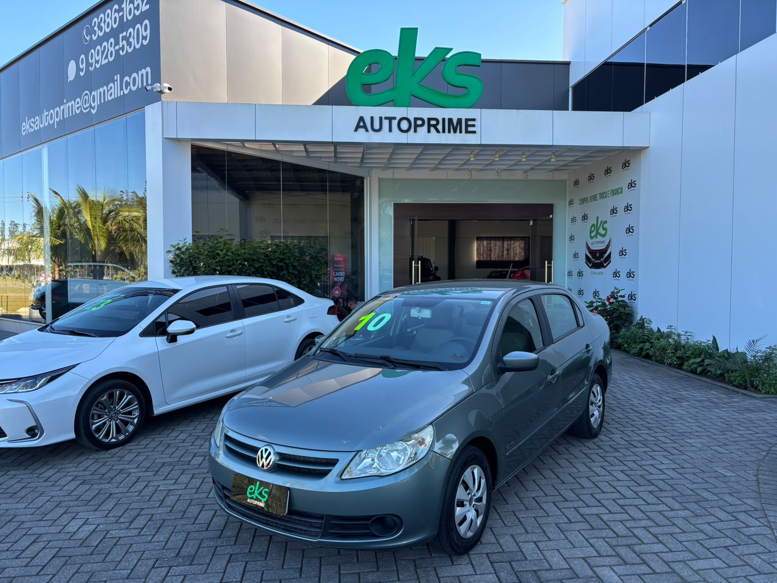 Carro/Camioneta - VW - VOLKSWAGEN - VOYAGE - 1.0/1.0 City Mi Total Flex 8V 4p - 2010