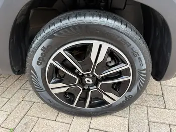 Carro/Camioneta - RENAULT - KWID - Intense 1.0 Flex 12V 5p Mec. - 2023