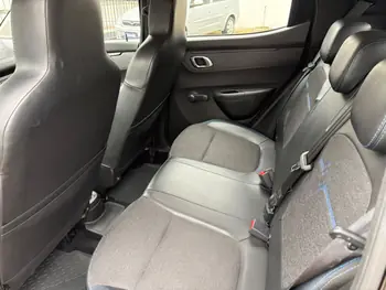 Carro/Camioneta - RENAULT - KWID - Intense 1.0 Flex 12V 5p Mec. - 2023