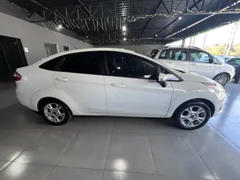 Carro/Camioneta - FORD - Fiesta - Sedan 1.6 16V Flex Aut. - 2014