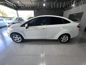 Carro/Camioneta - FORD - Fiesta - Sedan 1.6 16V Flex Aut. - 2014