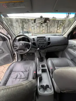 Carro/Camioneta - TOYOTA - Hilux - CD SR D4-D 4x2 3.0 163cv TDI Dies. - 2008