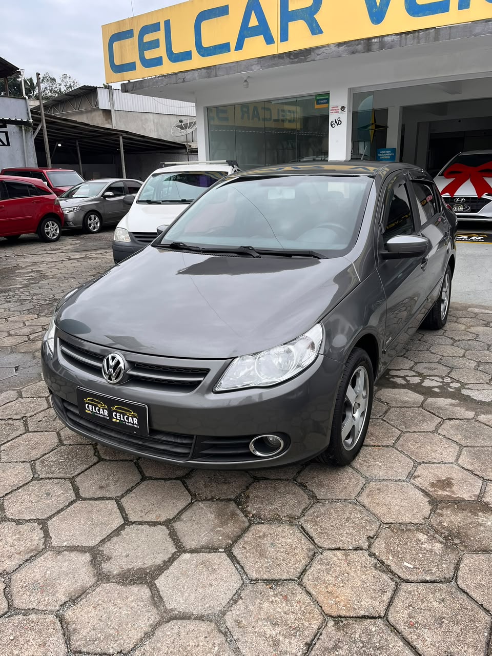 Carro/Camioneta - VW - VOLKSWAGEN - VOYAGE - 1.0/1.0 City Mi Total Flex 8V 4p - 2011