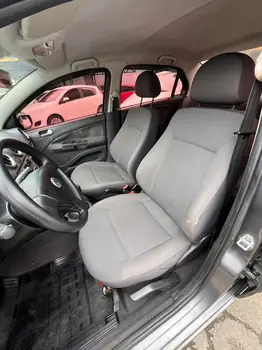 Carro/Camioneta - VW - VOLKSWAGEN - VOYAGE - 1.0/1.0 City Mi Total Flex 8V 4p - 2011