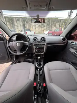 Carro/Camioneta - VW - VOLKSWAGEN - VOYAGE - 1.0/1.0 City Mi Total Flex 8V 4p - 2011