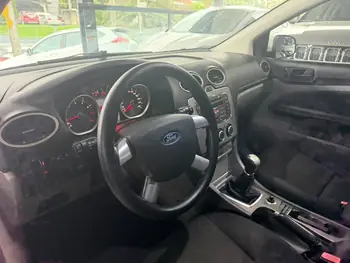 Carro/Camioneta - FORD - Focus - 1.6 S/SE/SE Plus Flex 8V/16V  5p - 2011