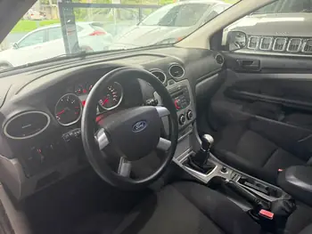 Carro/Camioneta - FORD - Focus - 1.6 S/SE/SE Plus Flex 8V/16V  5p - 2011