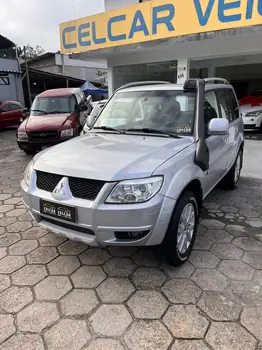 Carro/Camioneta - MITSUBISHI - Pajero - TR4 2.0/ 2.0 Flex 16V 4x4 Aut. - 2011