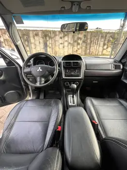 Carro/Camioneta - MITSUBISHI - Pajero - TR4 2.0/ 2.0 Flex 16V 4x4 Aut. - 2011