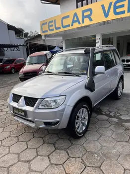Carro/Camioneta - MITSUBISHI - Pajero - TR4 2.0/ 2.0 Flex 16V 4x4 Aut. - 2011