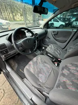 Carro/Camioneta - GM - CHEVROLET - Corsa - Hatchback 1.0 MPFI 8V 71cv 5p - 2004