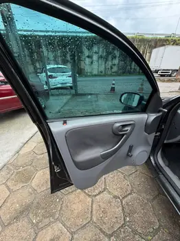 Carro/Camioneta - GM - CHEVROLET - Corsa - Hatchback 1.0 MPFI 8V 71cv 5p - 2004