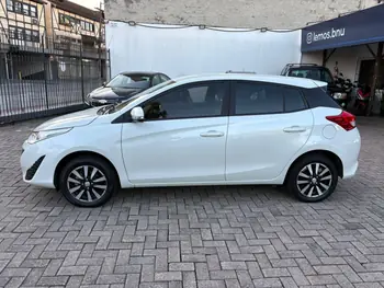 Carro/Camioneta - TOYOTA - YARIS - XL 1.3 Flex 16V 5p Aut. - 2020