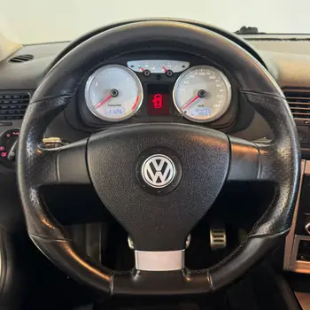 Carro/Camioneta - VW - VOLKSWAGEN - Golf - 1.6 Mi Total Flex 8V 4p - 2011
