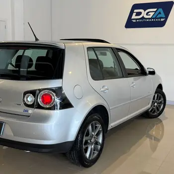 Carro/Camioneta - VW - VOLKSWAGEN - Golf - 1.6 Mi Total Flex 8V 4p - 2011