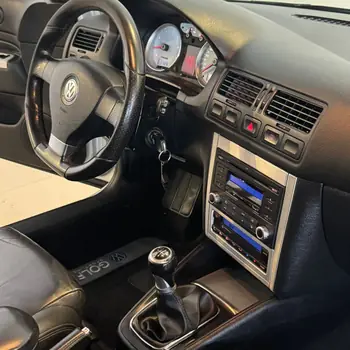 Carro/Camioneta - VW - VOLKSWAGEN - Golf - 1.6 Mi Total Flex 8V 4p - 2011