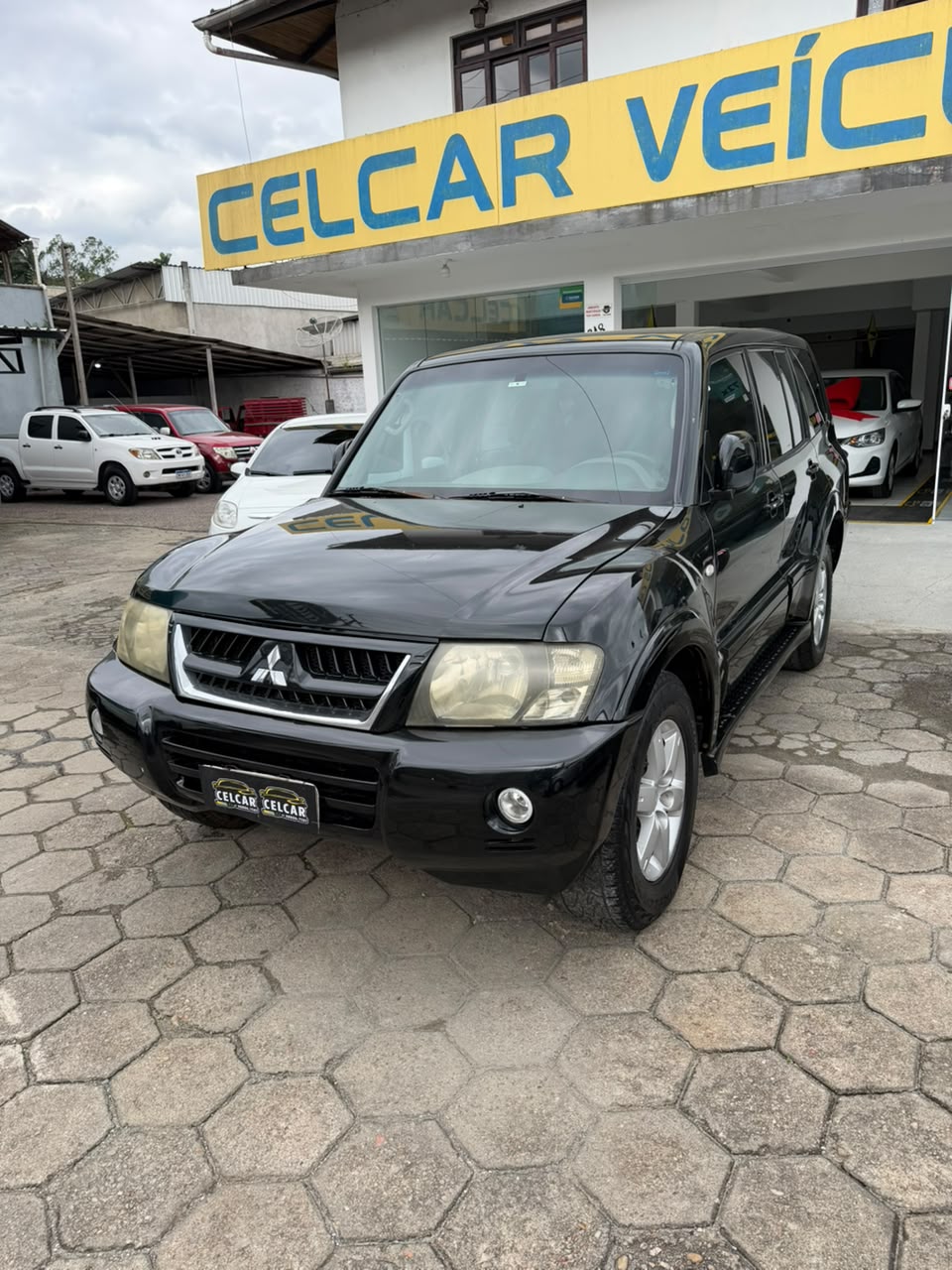 Carro/Camioneta - MITSUBISHI - Pajero - Full GLS/GLS/PKHPE 3.2 Dies.TI 5p - 2003