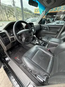 Carro/Camioneta - MITSUBISHI - Pajero - Full GLS/GLS/PKHPE 3.2 Dies.TI 5p - 2003