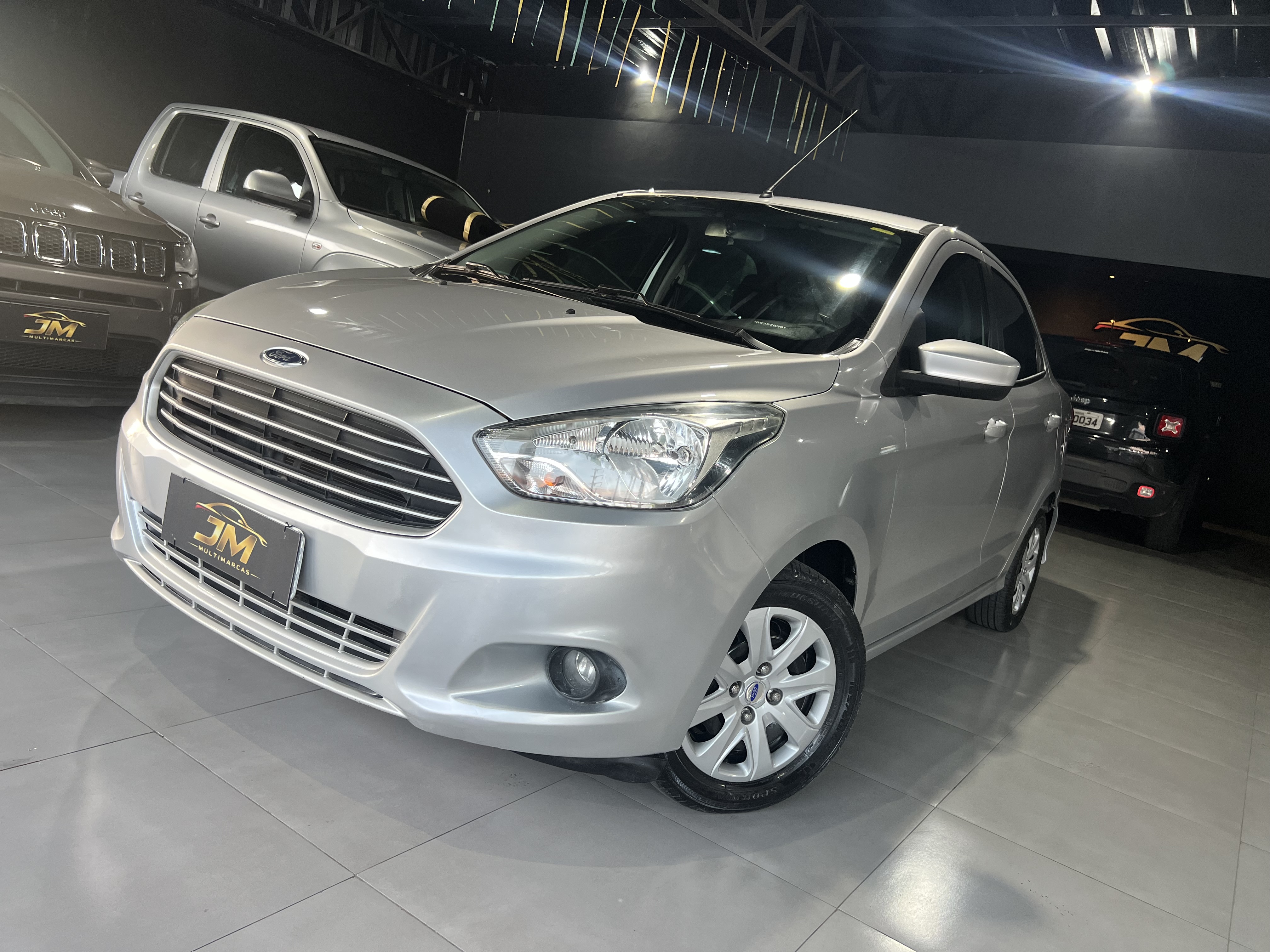 Carro/Camioneta - FORD - Ka - SEL 1.5 16V Flex 5p - 2017