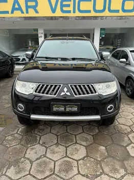 Carro/Camioneta - MITSUBISHI - Pajero - DAKAR HPE 3.2 4x4 T.I Dies 5p Aut - 2011