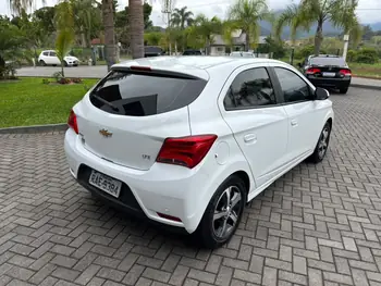 Carro/Camioneta - GM - CHEVROLET - ONIX - HATCH LTZ 1.4 8V FlexPower 5p Aut. - 2019