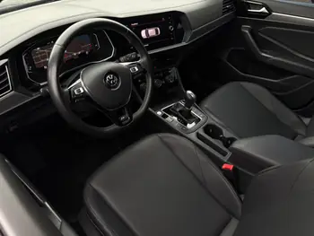 Carro/Camioneta - VW - VOLKSWAGEN - JETTA - R-Line 250 TSI 1.4 Flex 16V Aut. - 2019