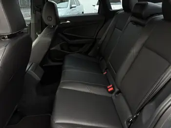 Carro/Camioneta - VW - VOLKSWAGEN - JETTA - R-Line 250 TSI 1.4 Flex 16V Aut. - 2019