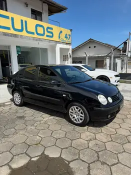 Carro/Camioneta - VW - VOLKSWAGEN - Polo - Sedan 1.6 Mi Total Flex 8V 4p - 2005