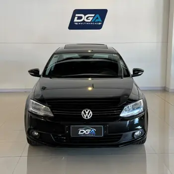 Carro/Camioneta - VW - VOLKSWAGEN - JETTA - Comfortline 2.0 T.Flex 8V 4p Tipt. - 2014