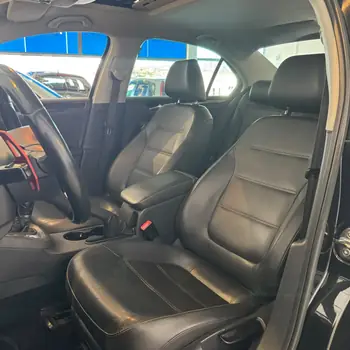Carro/Camioneta - VW - VOLKSWAGEN - JETTA - Comfortline 2.0 T.Flex 8V 4p Tipt. - 2014