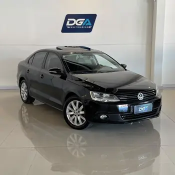 Carro/Camioneta - VW - VOLKSWAGEN - JETTA - Comfortline 2.0 T.Flex 8V 4p Tipt. - 2014