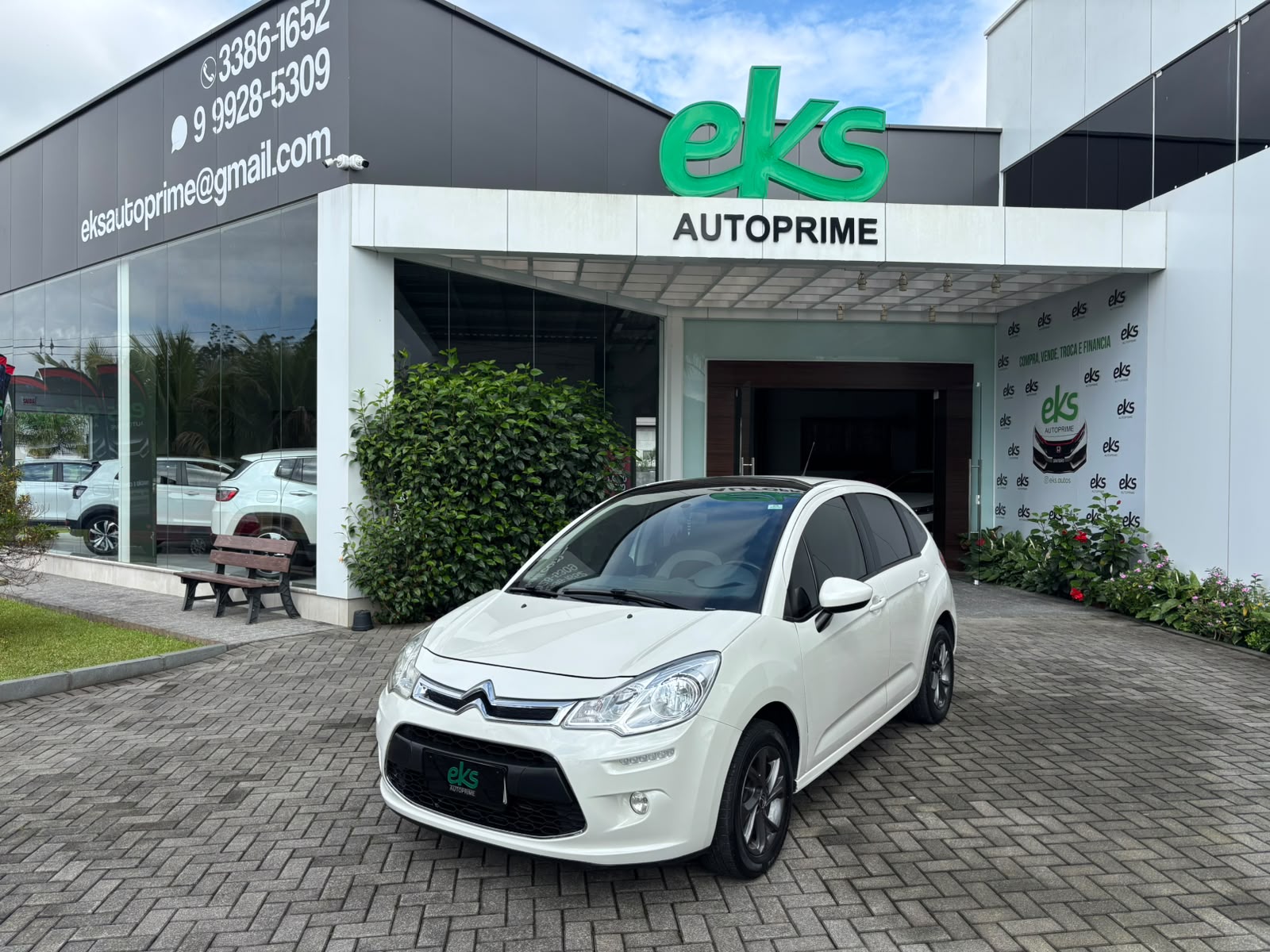 Carro/Camioneta - CITROËN - C3 - Tendance 1.5 Flex 8V 5p Mec. - 2014