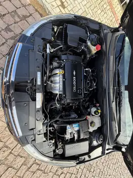 Carro/Camioneta - GM - CHEVROLET - CRUZE - LT 1.8 16V FlexPower 4p Aut. - 2012