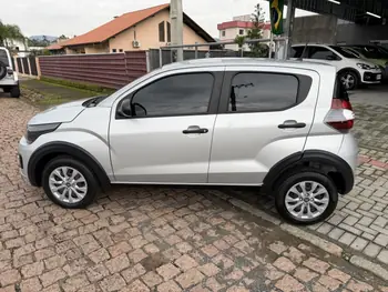 Carro/Camioneta - FIAT - MOBI - LIKE 1.0 Fire Flex 5p. - 2023
