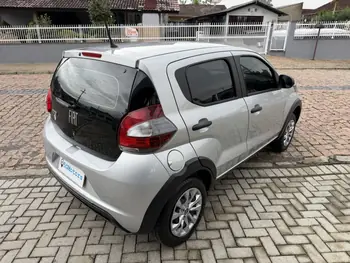 Carro/Camioneta - FIAT - MOBI - LIKE 1.0 Fire Flex 5p. - 2023
