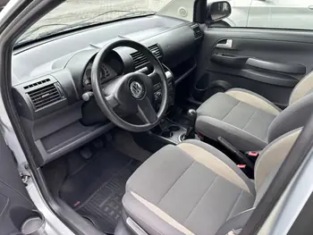 Carro/Camioneta - VW - VOLKSWAGEN - CROSSFOX - 1.6 Mi Total Flex 8V 5p - 2009