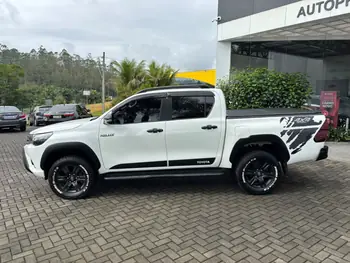 Carro/Camioneta - TOYOTA - Hilux - CD SR CHALL. 4x4 2.8 TDI Dies Aut. - 2018