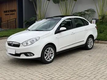 Carro/Camioneta - FIAT - Grand - Siena ESSENCE 1.6 Flex 16V - 2015