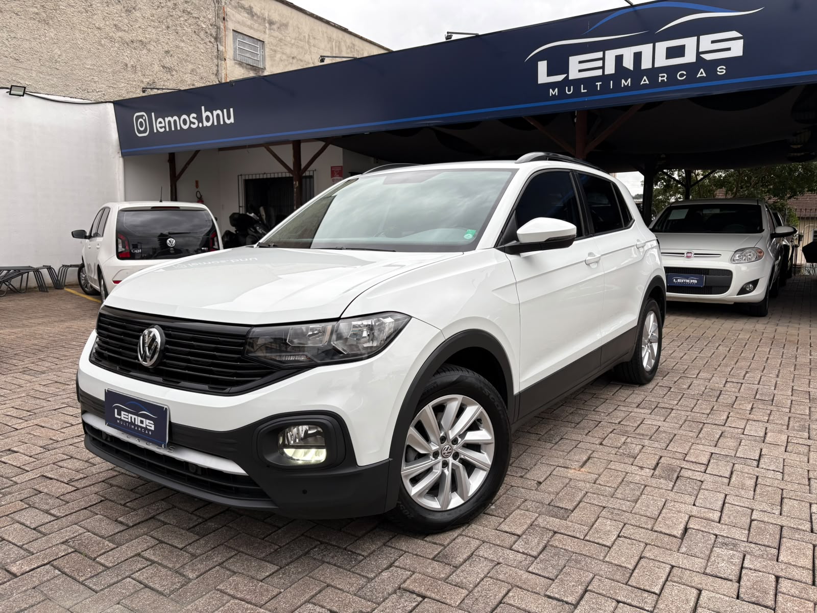 Carro/Camioneta - VW - VOLKSWAGEN - T-Cross - 200 TSI 1.0  Flex 12V 5p Aut. - 2020