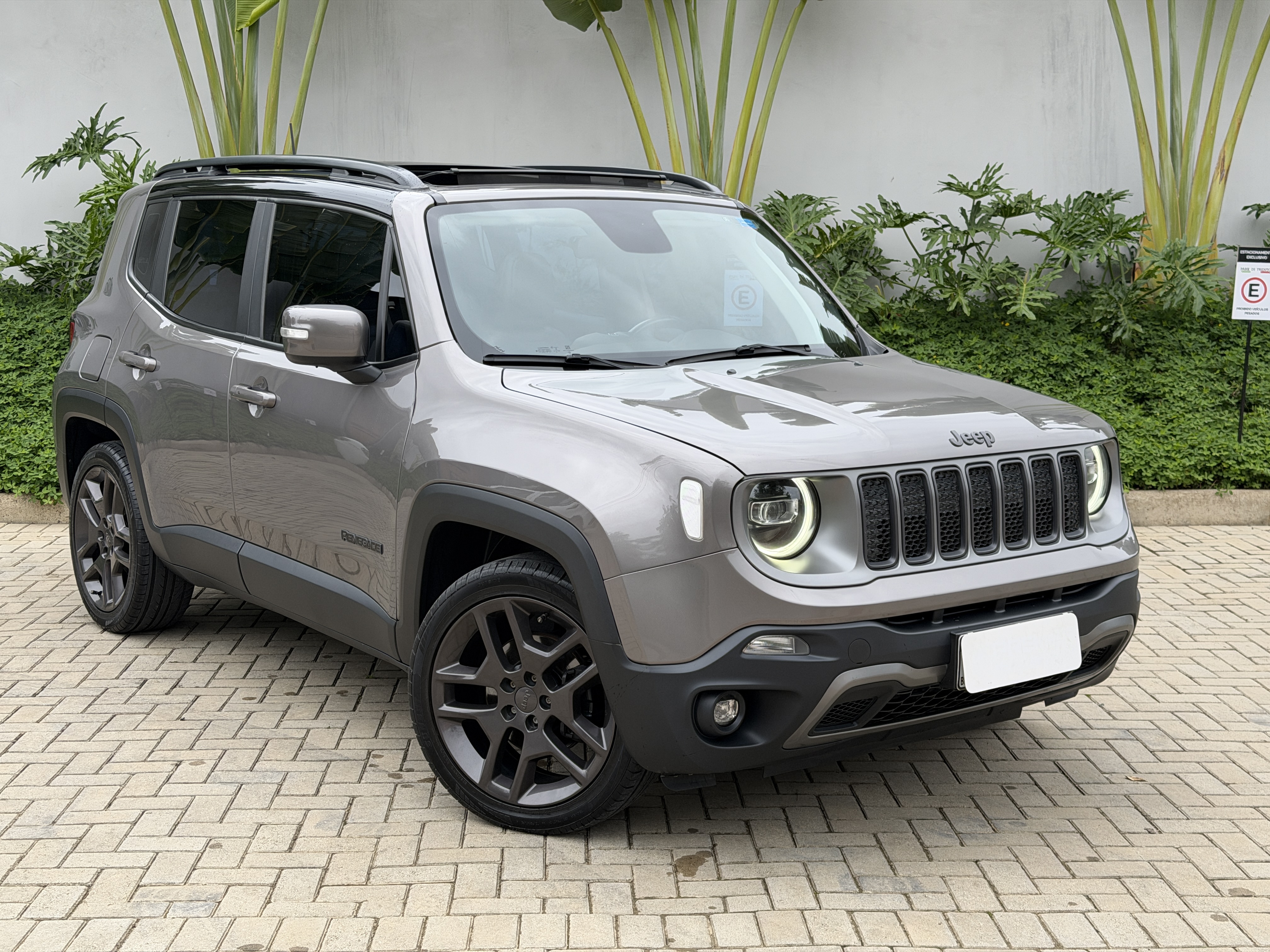 Carro/Camioneta - JEEP - Renegade - Limited 1.8 4x2 Flex 16V Aut. - 2021
