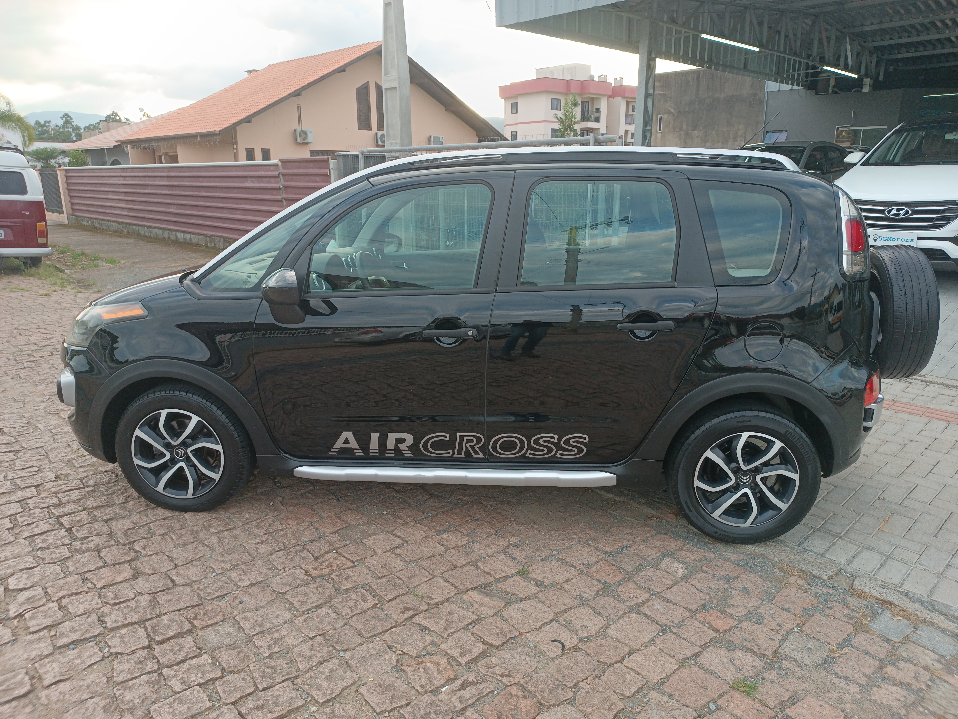 Carro/Camioneta - CITROËN - AIRCROSS - GLX 1.6 Flex 16V 5p Mec. - 2011